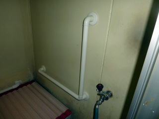 �����肷��